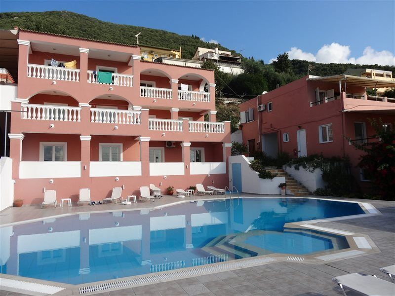 Paradiso Apartments Ýpsos Exterior foto